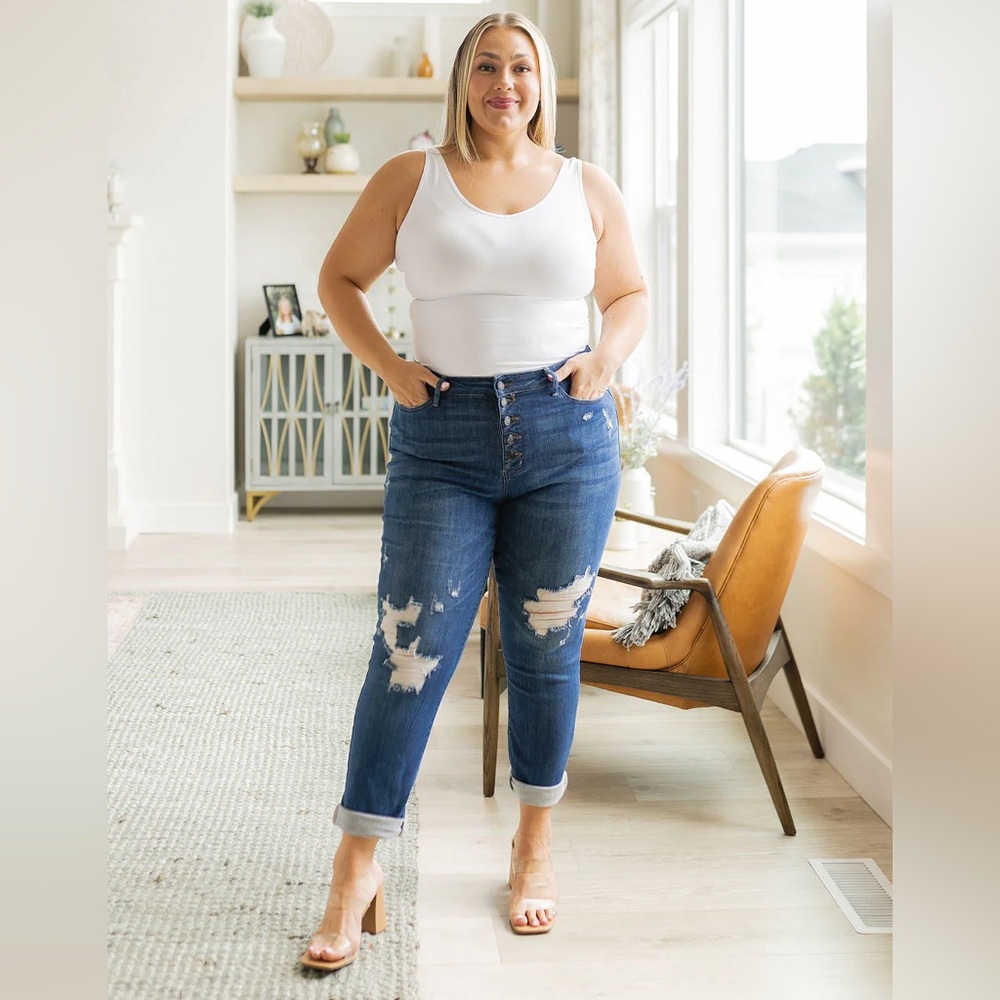 JUDY BLUE Colt High Rise Button Fly Boyfriend Jean Size 16W Distressed Ankle New